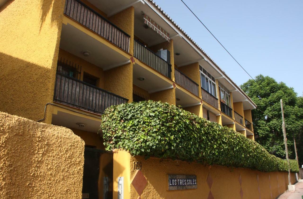 Apartamento Los Tres Soles Málaga Buitenkant foto