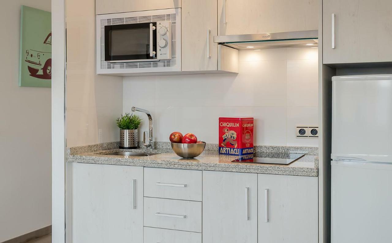 Apartamento Los Tres Soles Málaga Buitenkant foto