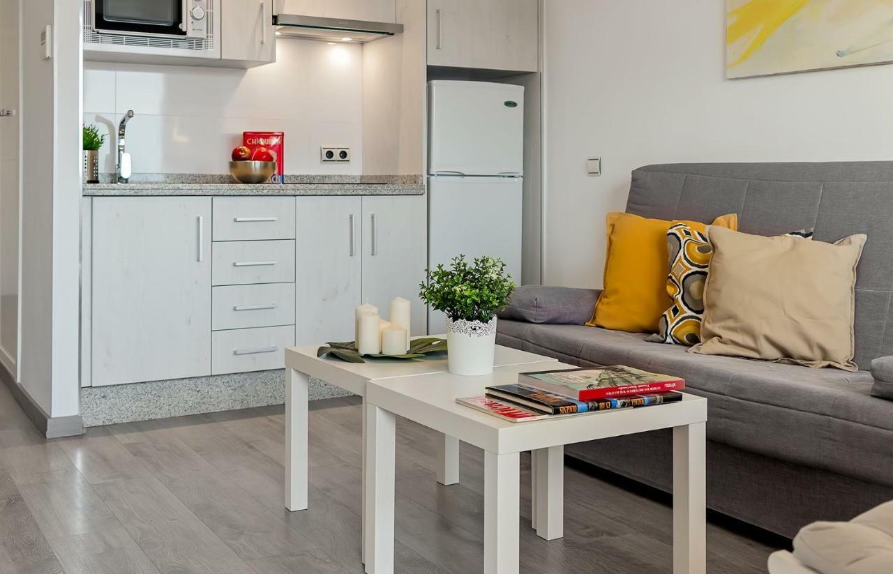 Apartamento Los Tres Soles Málaga Buitenkant foto