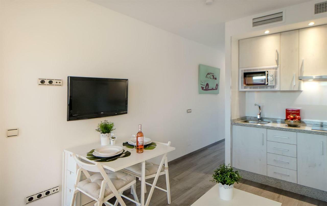 Apartamento Los Tres Soles Málaga Buitenkant foto