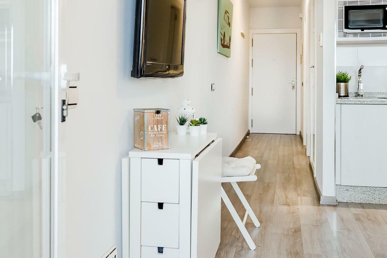 Apartamento Los Tres Soles Málaga Buitenkant foto