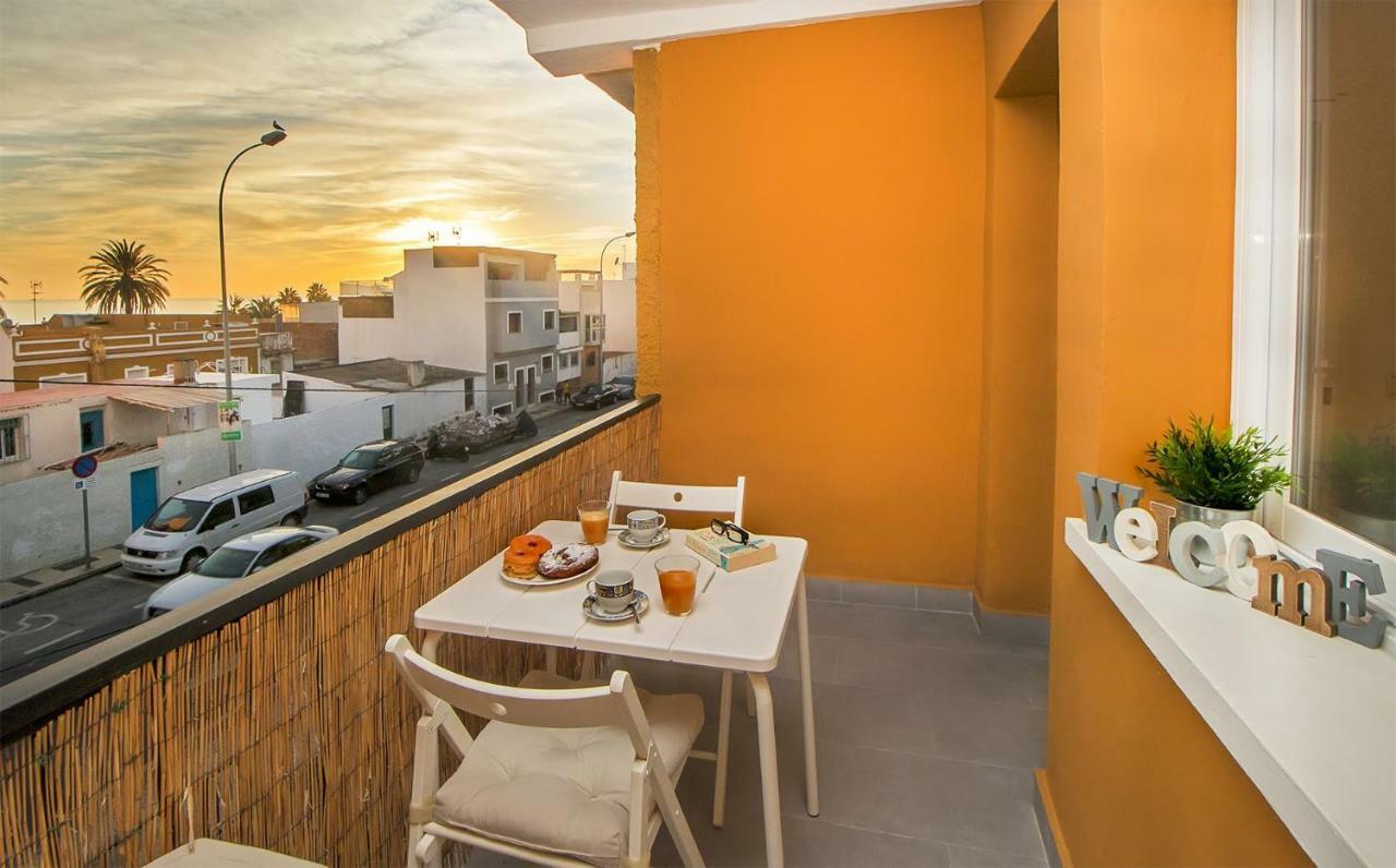 Apartamento Los Tres Soles Málaga Buitenkant foto